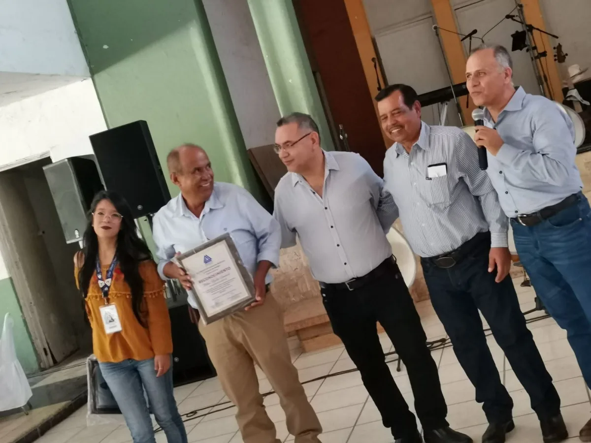 En Camara de Comercio de Autlan, reconocemos la trayectoria empresarial a nuestros socios que han destacado por su gran ejemplo en nuestra región.